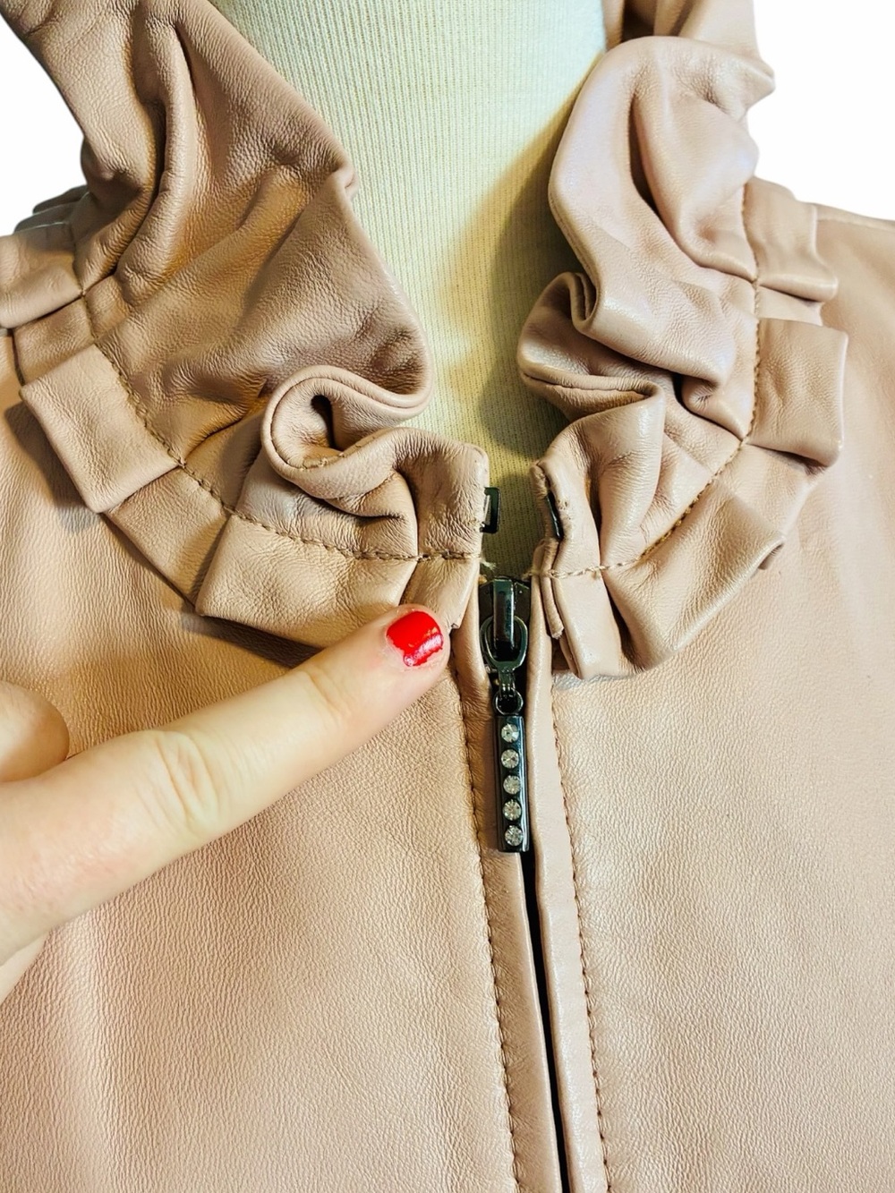 Pamela McCoy Light Pink Genuine Leather Ruffle Trim Jacket Women's Size Small - Picture 3 of 14